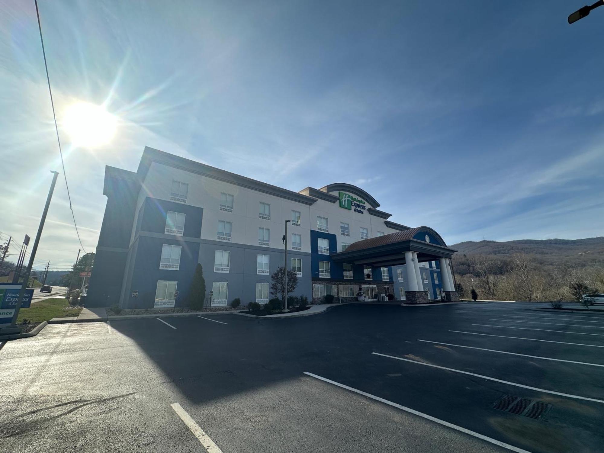 Holiday Inn Express & Suites Caryville By Ihg Exteriér fotografie